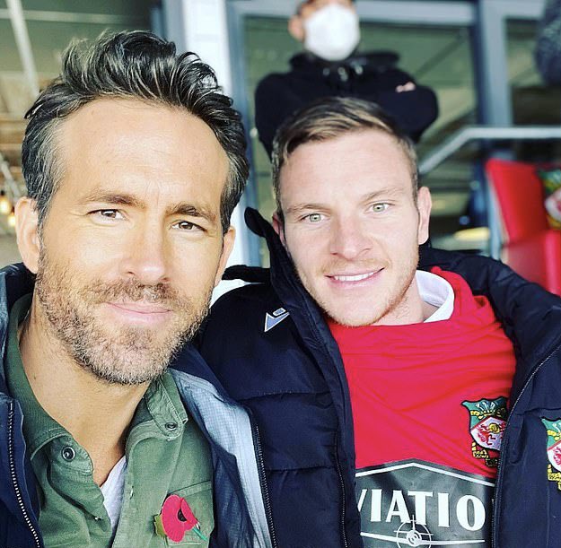 TWITTER @vancityreynolds